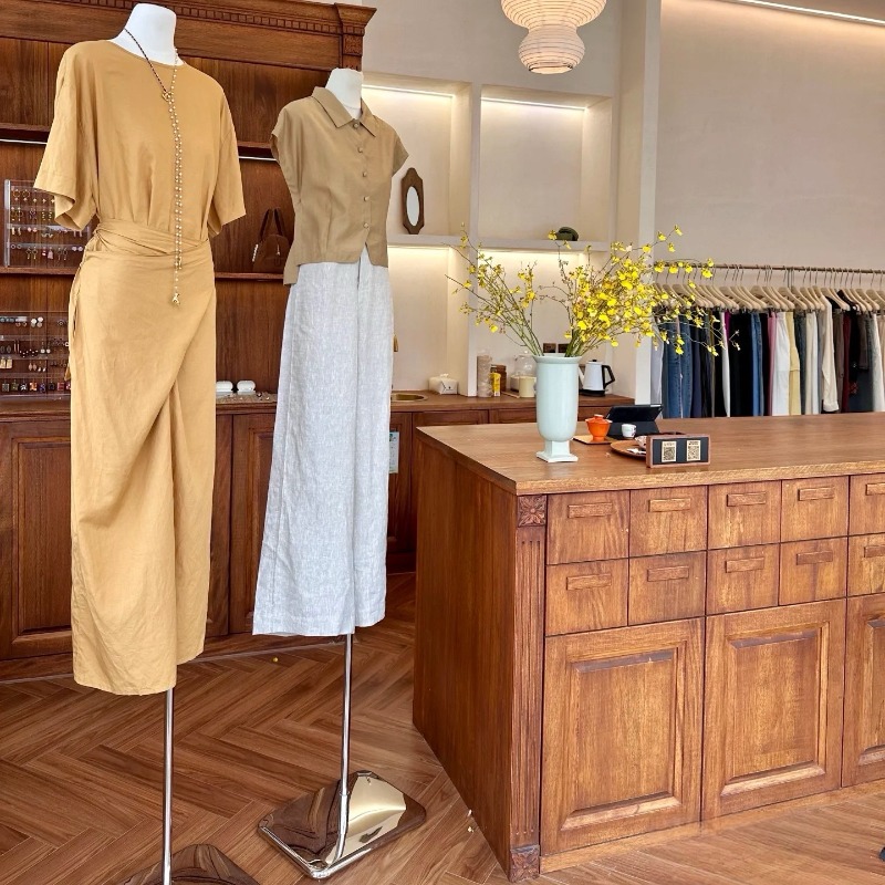 Clothing shop checkout page Me - đánh giá và giá Office Furniture Buyers